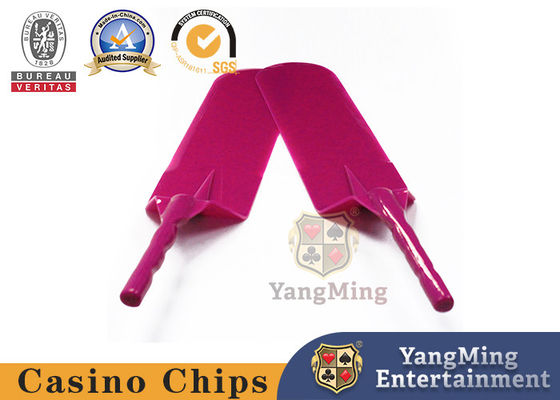 Beli Kasino Poker Club Bermain Kartu Merek Sekop Warna Merah Akrilik Plastik Pabrik Aksesoris Meja Judi Custom pembuatan online