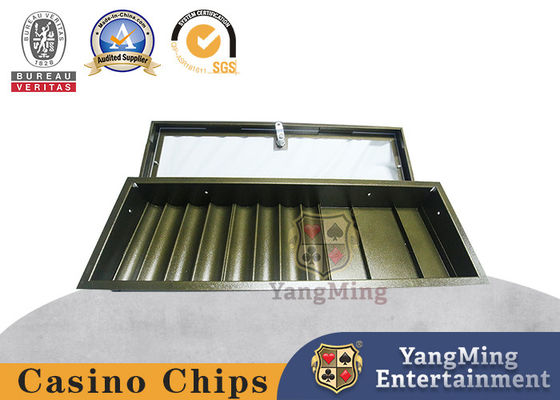 8 Baris Tebal Warna Silver Poker Nampan Blackjack Meja Perjudian Chip Keramik Lapisan Tunggal Nyaman Untuk Menghitung