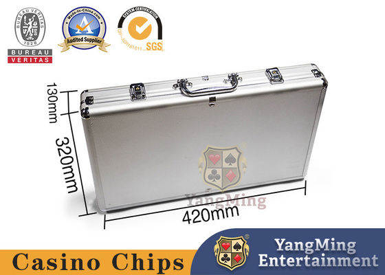 Kokoh Daya Aluminium Alloy Frame Box 600pcs Clay Poker Chips Set Case Dengan Bermain Kartu Dan Dices